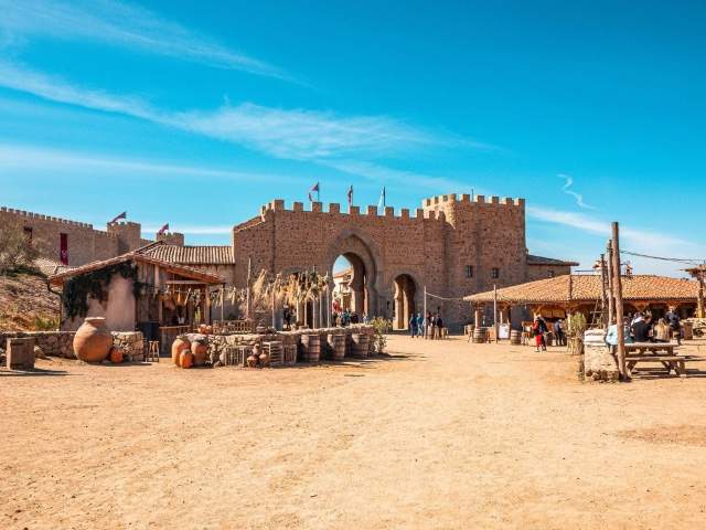 el arrabal 1 puy du fou toledo 1024x768